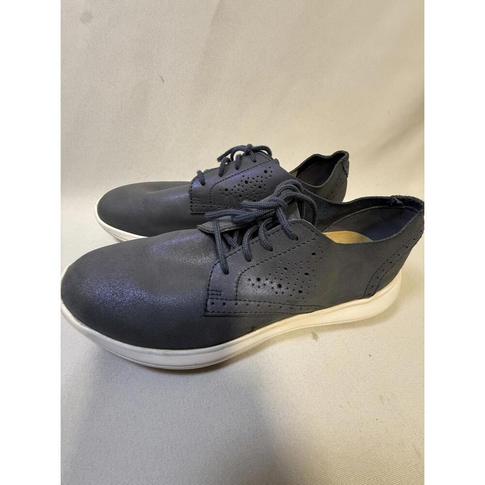 Footjoy Flex LX Spikeless golf shoe navy with slight sparkle size 6